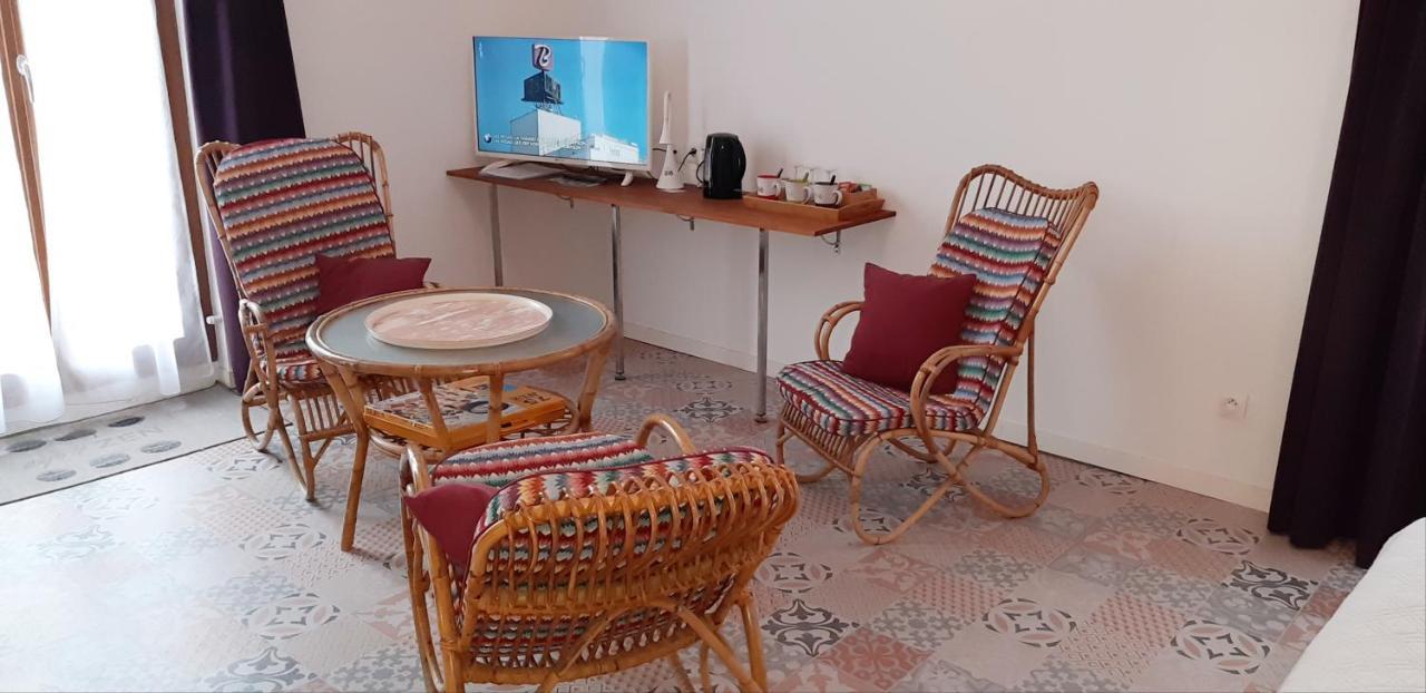 Chambre D'Hotes Du Mas Julianas Saint-Laurent-de-la-Salanque Esterno foto