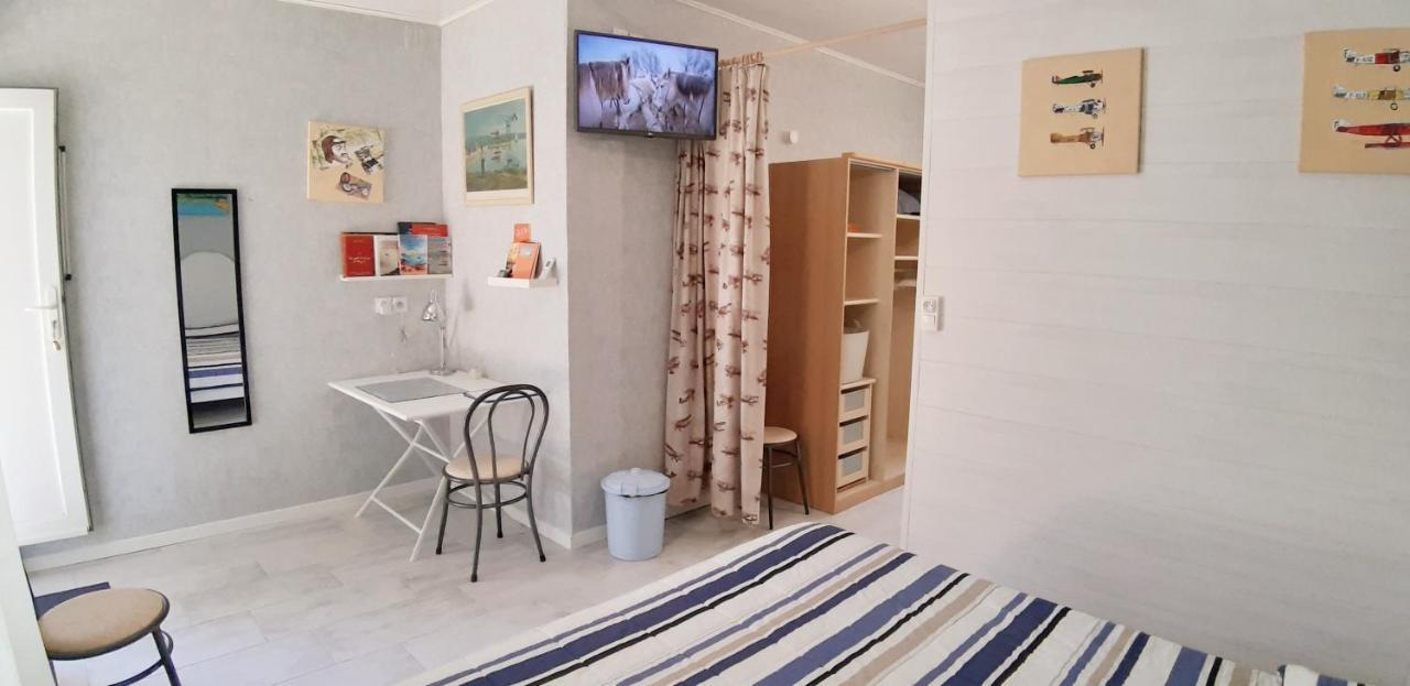 Chambre D'Hotes Du Mas Julianas Saint-Laurent-de-la-Salanque Esterno foto