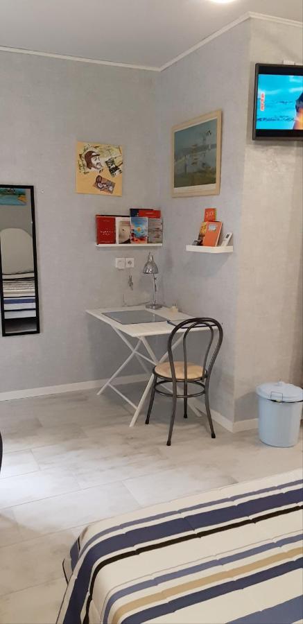 Chambre D'Hotes Du Mas Julianas Saint-Laurent-de-la-Salanque Esterno foto
